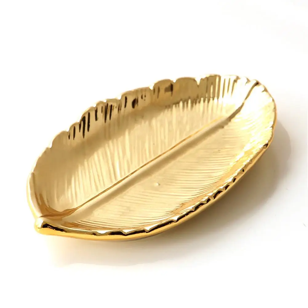 

Nordic Golden leaf Plate Nordic Ceramic Pineapple Storage Tray Jewelry Display Tray Pastry Dish Fruit Plate Home Decor Gift