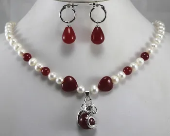 

fashion designed 8mm white shell pearl decrorated with red necklace mathed earrings dotted with dragon pendant sets