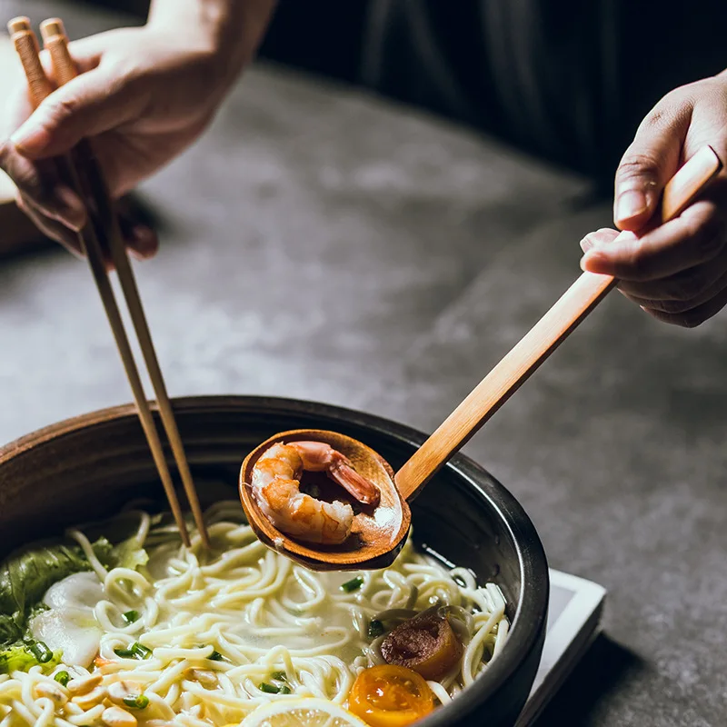 Cuillère à soupe japonaise en bois, ramen, nouilles, trous, cuisine, grande  cuillère coréenne | AliExpress