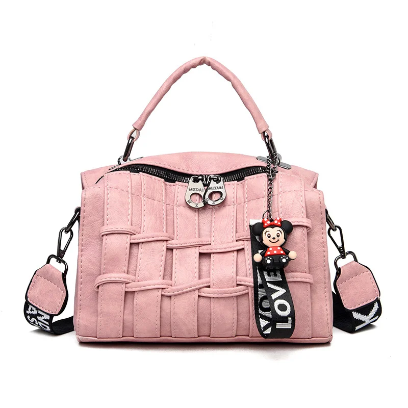 Модная плетеная ткань, сумки через плечо для женщин, роскошные сумки для женщин, дизайнерские мультяшный кулон, женские сумки на плечо, женская сумка - Цвет: Pink-3