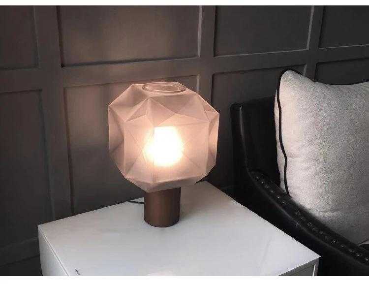 SEOUL TABLE LAMP - gray table lamp