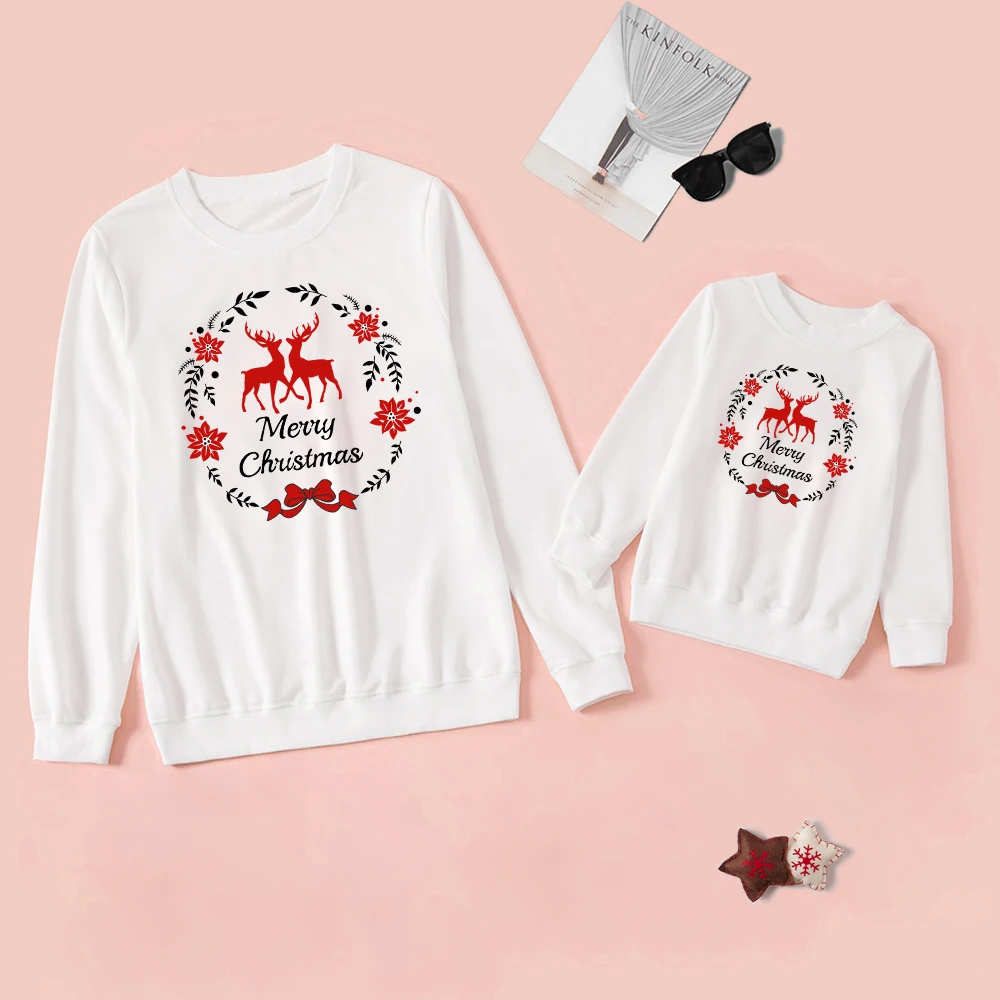 thumbnail image 1 of Ropa navideña familiar NASHAKAITE Sudaderas con estampado de letras navideñas Ropa de apariencia familiar para madre e hija Ropa para mamá y yo, 1 of 5