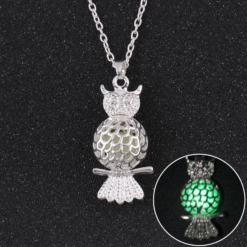 Personality Owl Luminous Pendant Necklace Classic Fashion Hollow Women