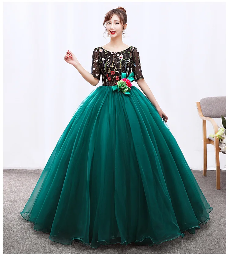 New Arrival Quinceanera Dresses Ball Gown Illusion Two Tone Half Sleeves Party Prom Gowns Vestido Debutante