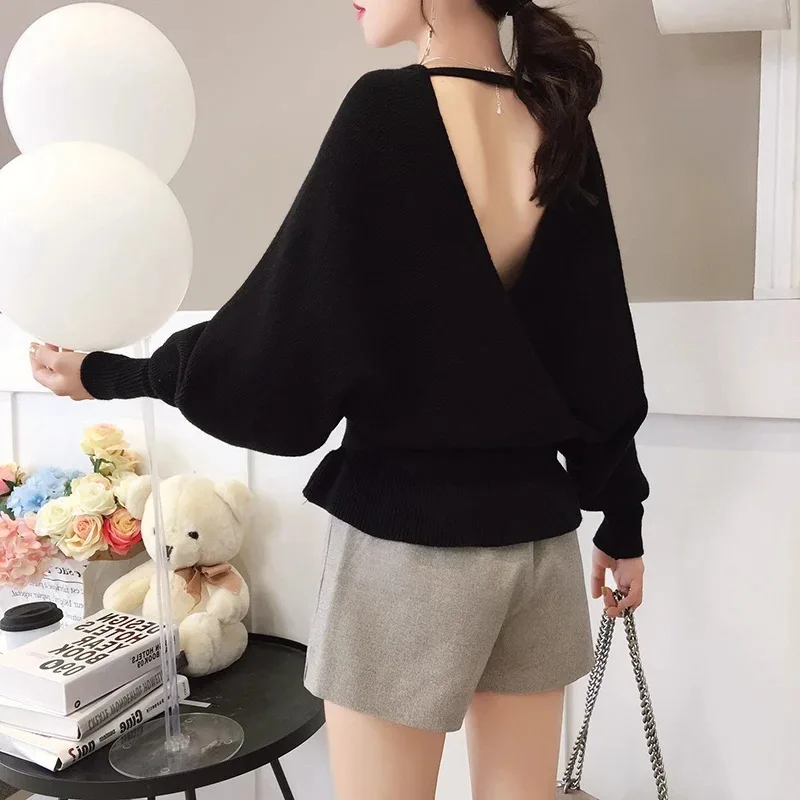 V-neck belt loose fit Pullover knit women's new sweater in autumn and winter 2019 V-neck belt loose fit Pullover knit women's new sweater in autumn and winter 2019