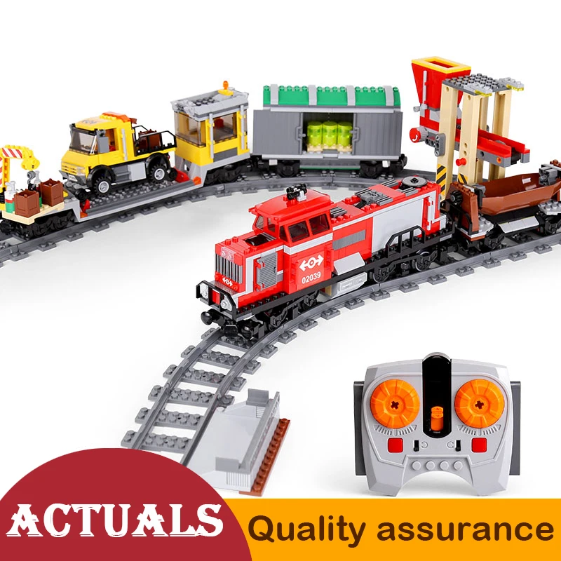 

02039 Remote Control City Red Cargo Train Set Building Blocks Model Bricks Kids Educational Compatible legoed RC Trains 3677