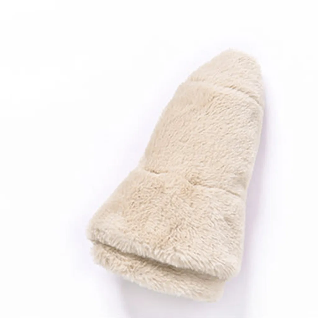 Hats, fashion items, hair accessories, accessories,