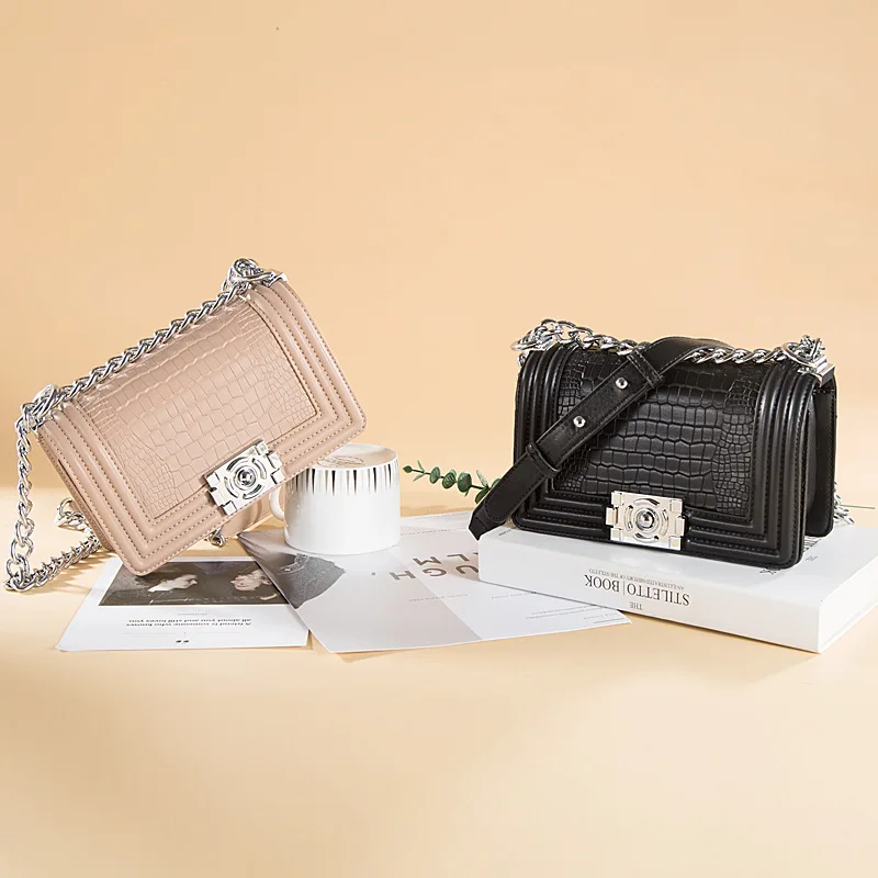 

2018 New Style Soft Leather Crocodile Pattern Freaky Chain WOMEN'S Leather Bags Classic Simple WOMEN'S Bag-Lock Shoulder Bag Bag
