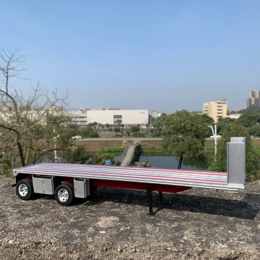 

1:32 truck trailer modified model truck 39cm long