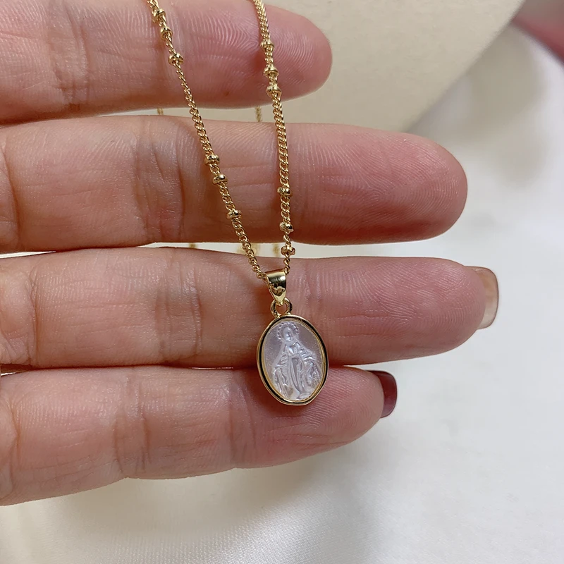 5PCS, Oval Gold-color Holy Virgin Mary Pendant Necklaces For Women Fashion Natural Mother of Pearl Shell Neck Chain Jewelry