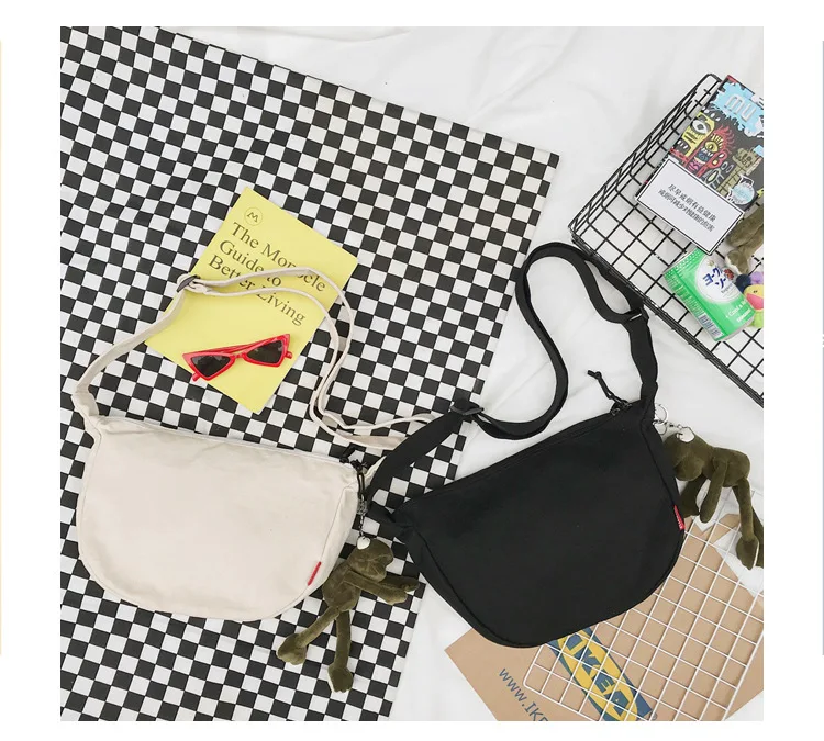 Harajuku Simple Canvas Dumpling Bag Ann ke ni Korean-style New Style Frog Pendant Shoulder Square Sling Bag