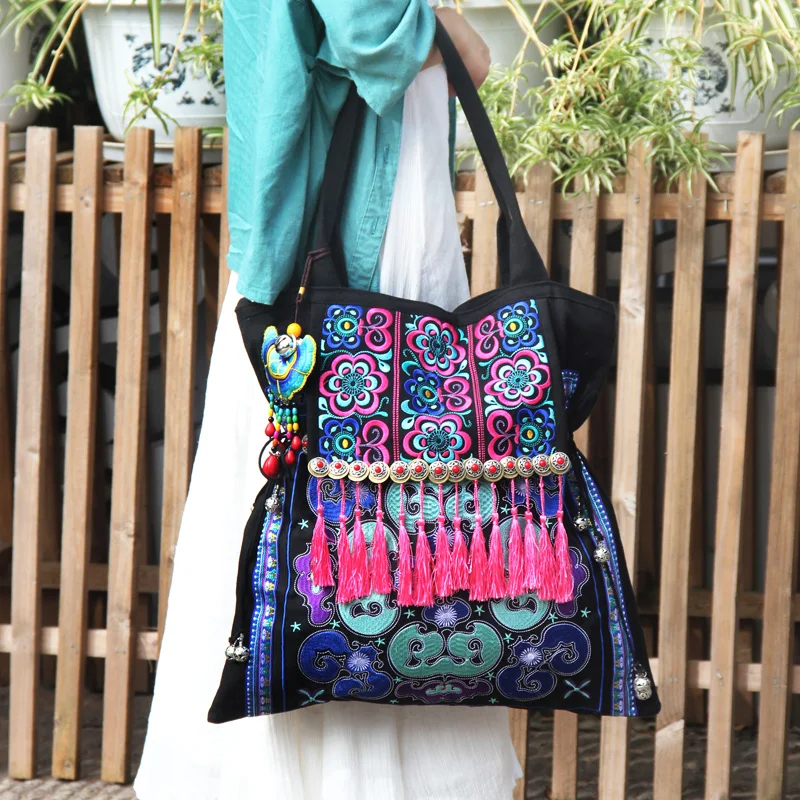 Этнические вышитые женские сумки с кисточками на плечо черные холщовые повседневные большие сумки - Цвет: Черный