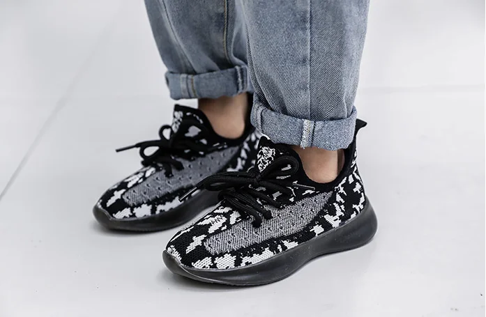 Fly Knit светящаяся детская обувь; Новинка; сетчатая дышащая обувь для мальчиков и девочек; повседневная обувь для бега; кроссовки для девочек