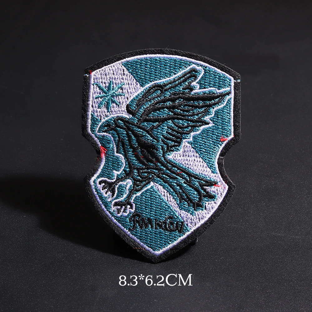 Новые магические значки-патчи для одежды, железные наклейки Ravenclaw Gryffindor Slytherin Hufflepuff Diy - Цвет: N3-BT8870