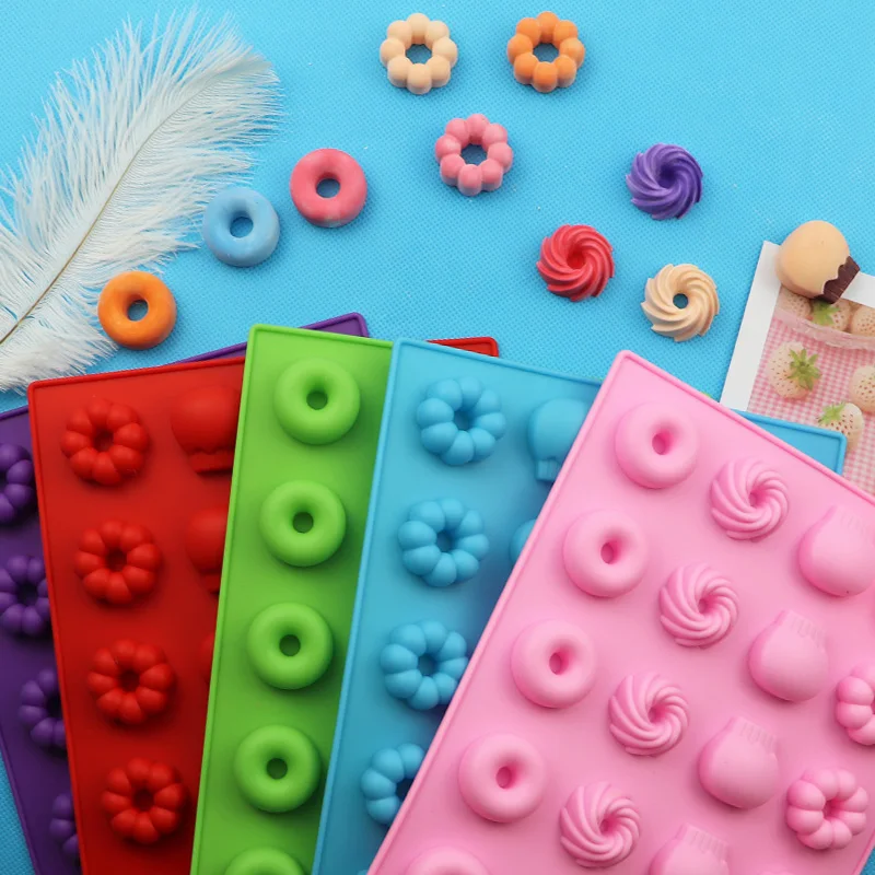 

20 even creative multiple styles donut chocolate mold kitchen tools DIY baking decoration mold qq sugar gummy mold ice cube mold