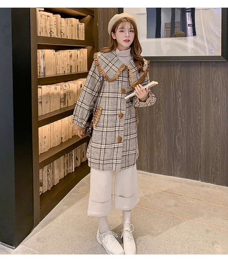 Autumn Winter Women Tweed Coats Peter Pan Collar Single-breasted Khaki Checked Overcoat Womans Plus Size Wool Blend Outerwear