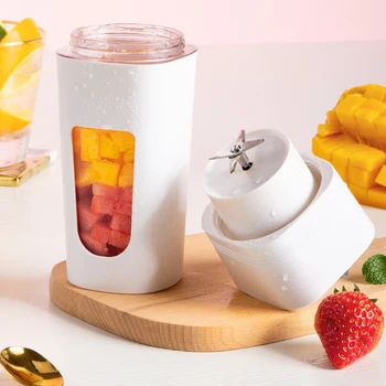 

380ml Electric USB Juicer,Portable Blender Juicer Cup,with 4 Blades,2400mAh Rechargable Battery,High Nutrient Fruit Veggies