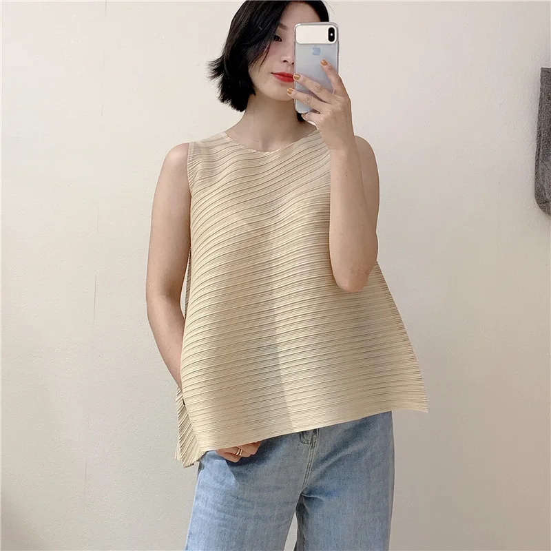 

Lady Wrinkle Tops Sleeveless T-shirt Fashion New Solid Color Irregular Loose Size Pleated Shirts