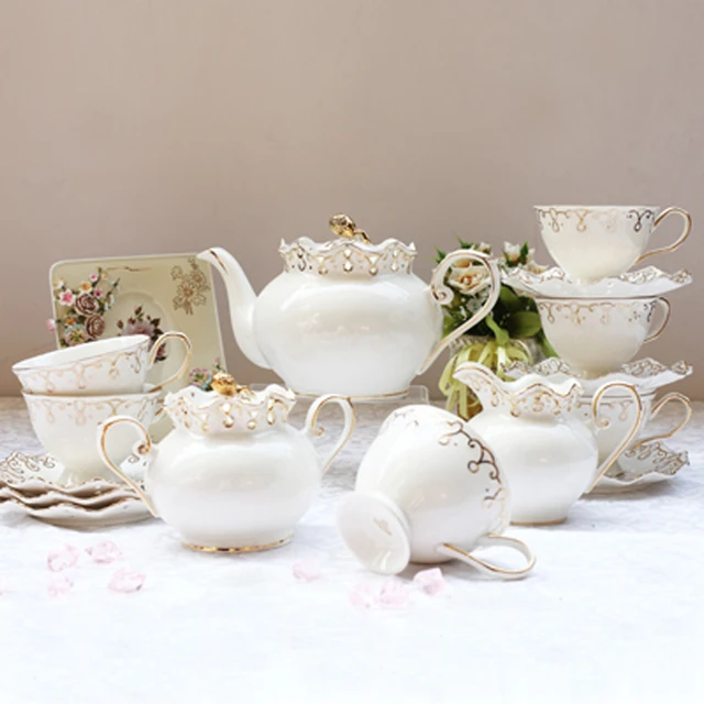 Gifts Handmade Luxury Gold Bone China with Teapot Ceramic - China
