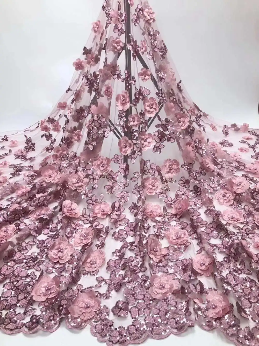 

Onion 3D Beads Lace Fabric 2019 High Quality Mesh Embroidery Applique 3D Flower Tulle Nigerian Lace Fabrics For Bridal DG441
