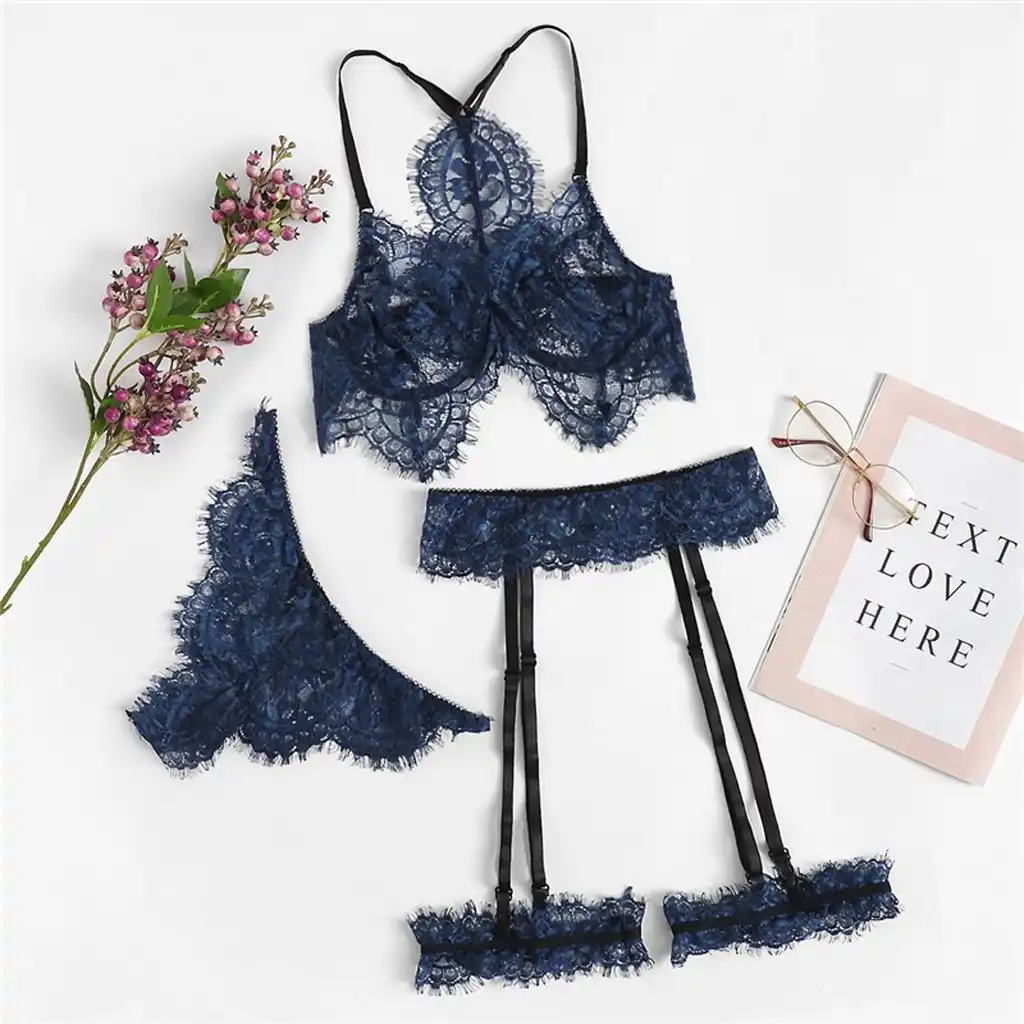 conjunto de ropa interior con encaje