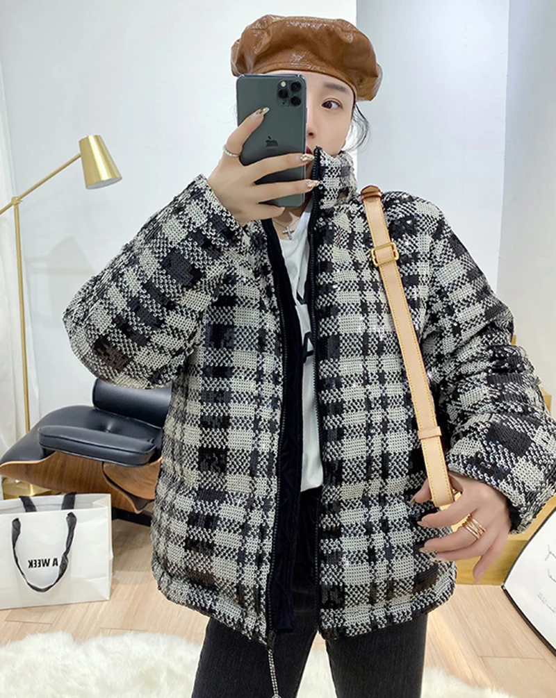 Women Down Jackets Fashion Sequin Stitching White Duck Down Coat New Winter Warm Bomber Jackets Ladies Short Bling-bling Shiny - Color: black