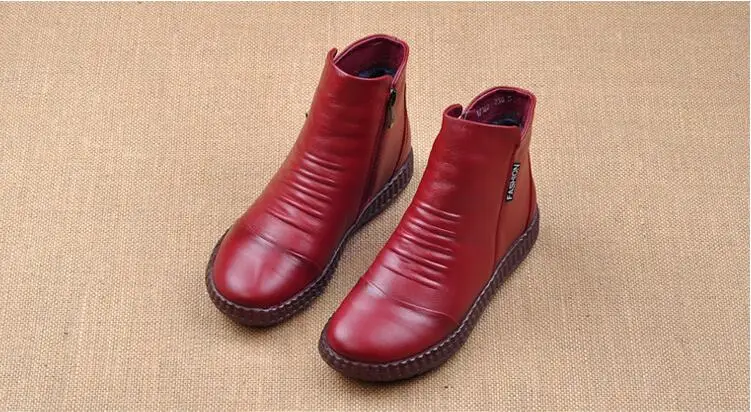 7189 red Новейшая модель; Зимние ботильоны из натуральной кожи; мягкая обувь ручной работы на плоской подошве; удобные женские повседневные ботильоны с боковой молнией; большие размеры 35-43 - Цвет: 7189 red
