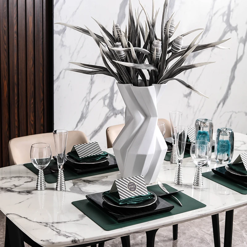 Silver Glass Brief Gilt Stripe Western Black White Striped Square Crystal Tray Set 3 Silver Glass Brief Gilt Stripe Western Black White Striped Square Crystal Tray Set 3