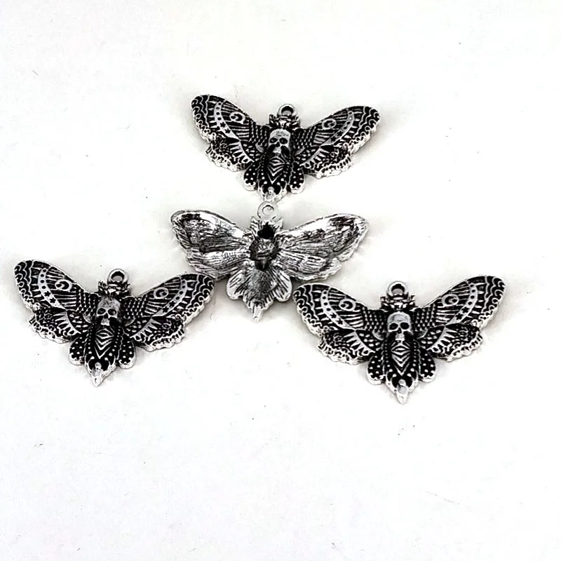 hzew 50pcs new accessories Animal moth skull head moth pendant for women man Accessories