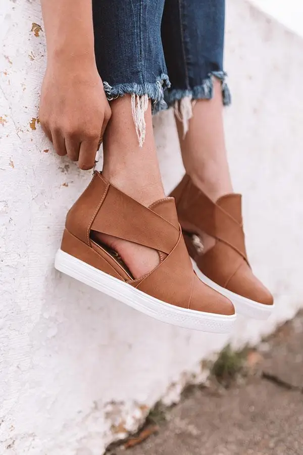 1902283965000-2019031509022900-2d89e59dthe-calum-faux-leather-bootie-in-camel_1024x1024
