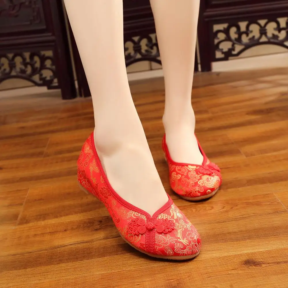 Veowalk/шелковые вышитые женские хлопковые балетки на плоской подошве; Китайский традиционный свадебный обувь для невесты; удобные женские Балетки без застежки