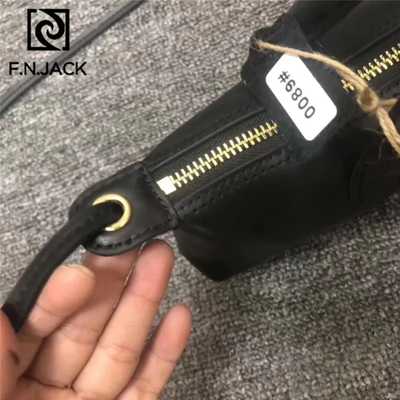 F.N.JACK Cool New Trend Pack Simple Style Hand-grinding Effect of Italian Craft Lady's Small Baotou Layer Cowhide Mad Horsehide