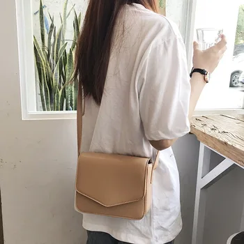 

New Small Bag Diagonal Retro Small Square Bag Simple Girl Shoulder Bag