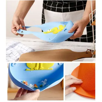 

Cute Baby Bib Silicone Cartoon Waterproof Washable Infants Kids Rice Bibs Q81A