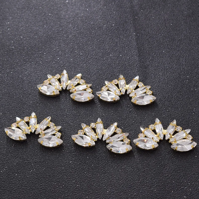 30pcs/lot gold base glass crystal rhinestones appliques for bridal decorations Flatback sewing button for clothings clear strass