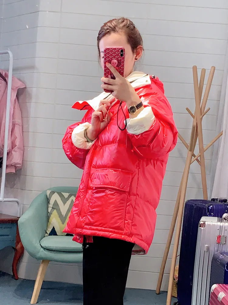 字母印花撞色短款羽绒服详情展示模特_11.jpg