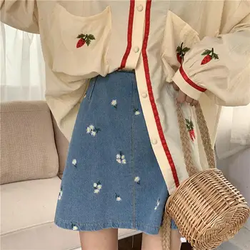 

Women's Skirt 2020 New Fashion Easy Match Embroidered Small Daisy Denim Skirt