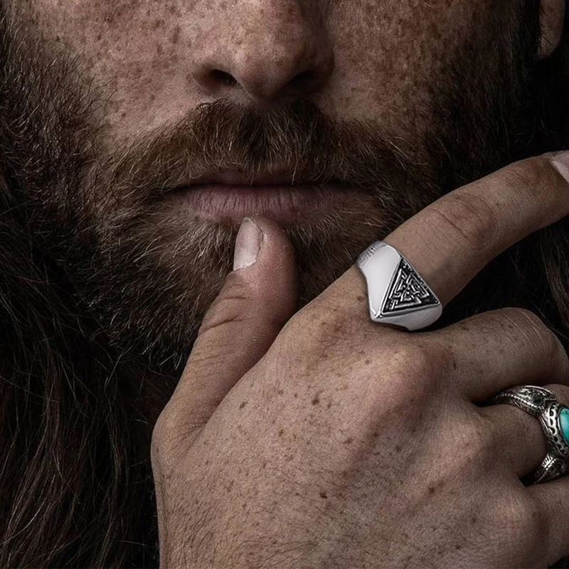 Valknut-Viking-Rings-Men-Ring-Stainless-Steel-Pagan-Jewelry-LARP-Asatru-Ring-Norse-Mens-Signet-Pinky.jpg_Q90.jpg_.webp?profile=RESIZE_710x