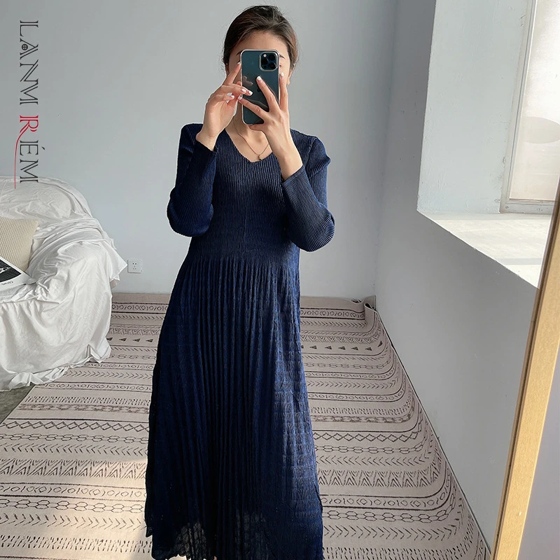 LANMREM 2022 Neue Herbst Plissee Kleid Frauen Langarm V ausschnitt Navy  Blau Stretch Kleider Damen Party Elegante Kleidung 2D1590|Dresses| -  AliExpress