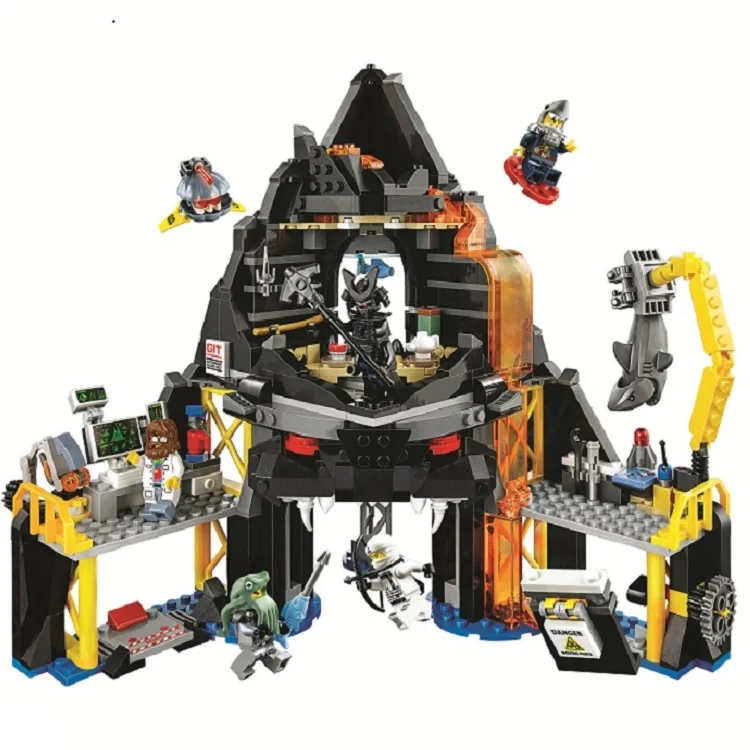 Skup Ninjagoed Garmadons Volcano Lair zestawy klocków budowlanych cegły Ninja Movie klasyczny model dla dzieci zabawki Marvel kompatybilny Legoing 70631