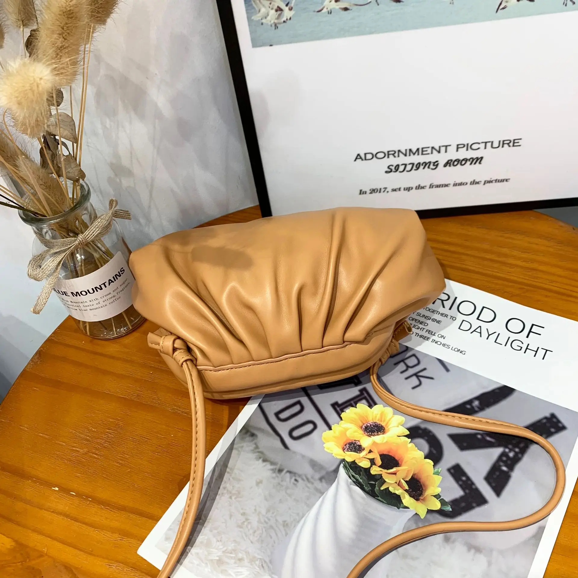 

New Style Korean-style Solid Color INS Summer Elegant Simple Mini Shoulder Diagonal Small Bag Women's Cool Versatile Pleated