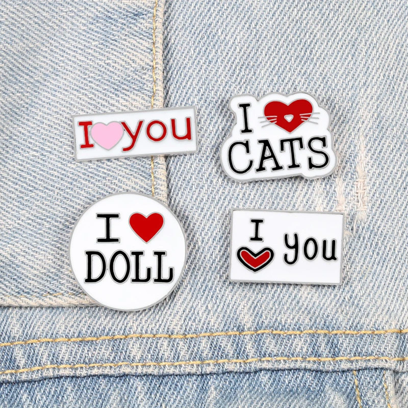 Брошь для пар с надписью LOVE DOLL|Броши| |