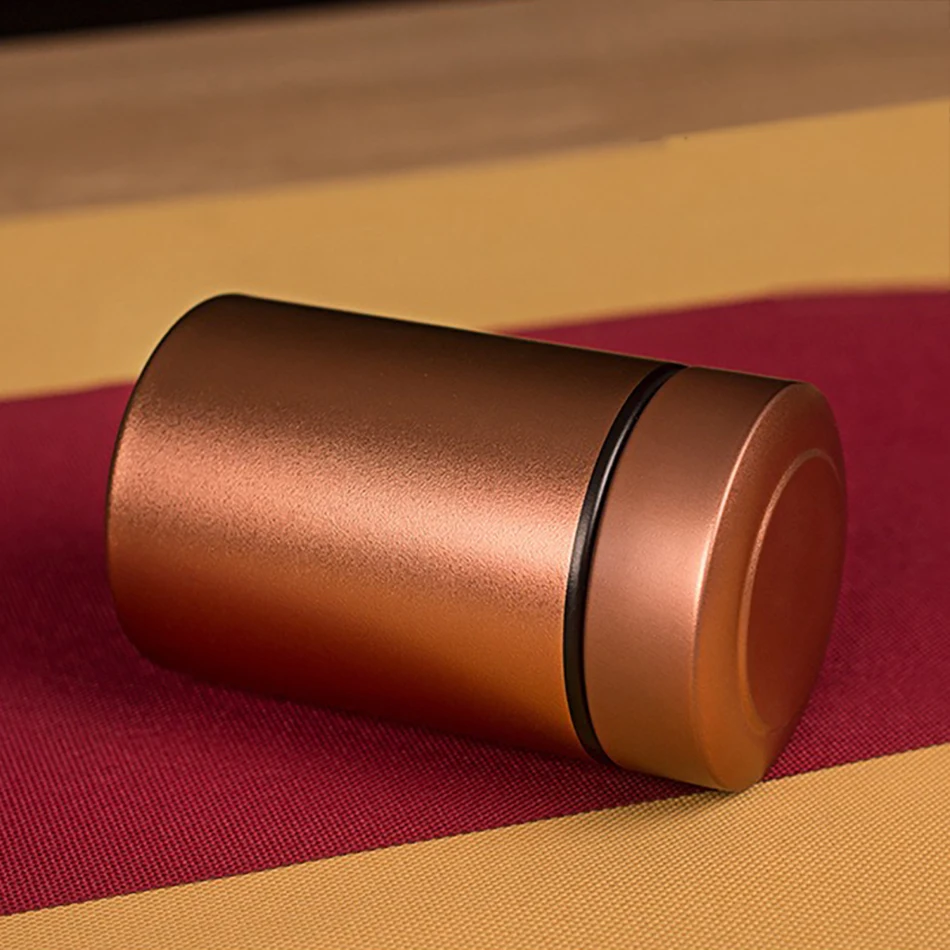 tin box (1)