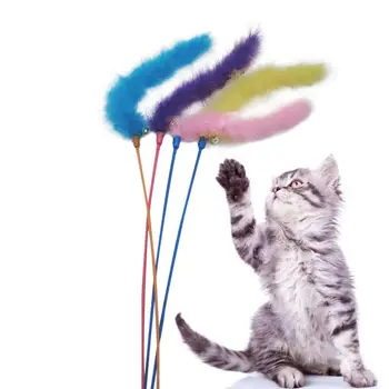 

Big kitten plays interactive toy funny cat Teaser wand pet colorful feather(Random Color)