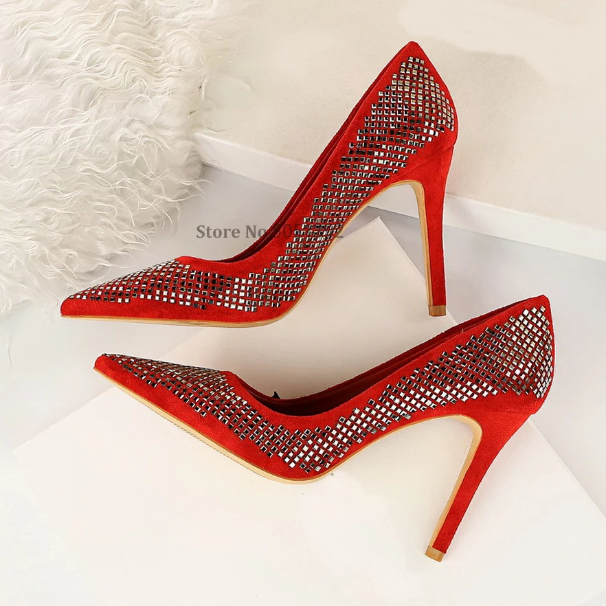 Sequined Bling Woman Pump 4
