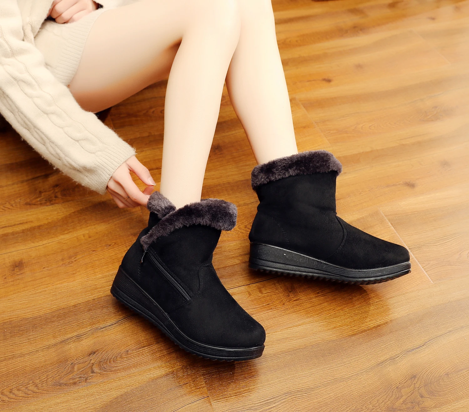ugg non slip shoes
