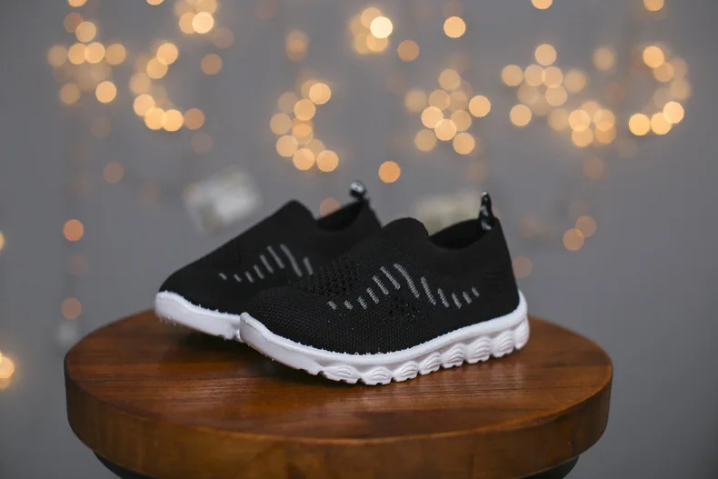 2020 Spring Summer Kids Shoes Childrens Casual Sneakers Air Mesh Cut-outs Breathable Toddlers Boys Girls Sports Shoes Soft New