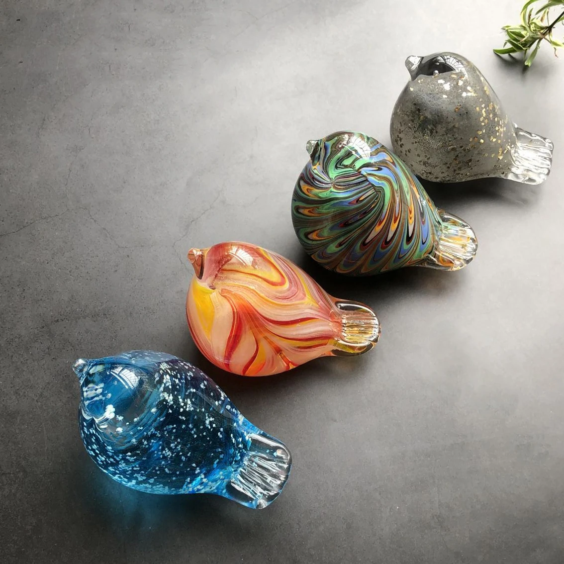 

Nordic Colorful Geometric Glass Bird Statue Home Crafts Room Decor Objects Office Animal Sculpture Desktop Decor Accessories