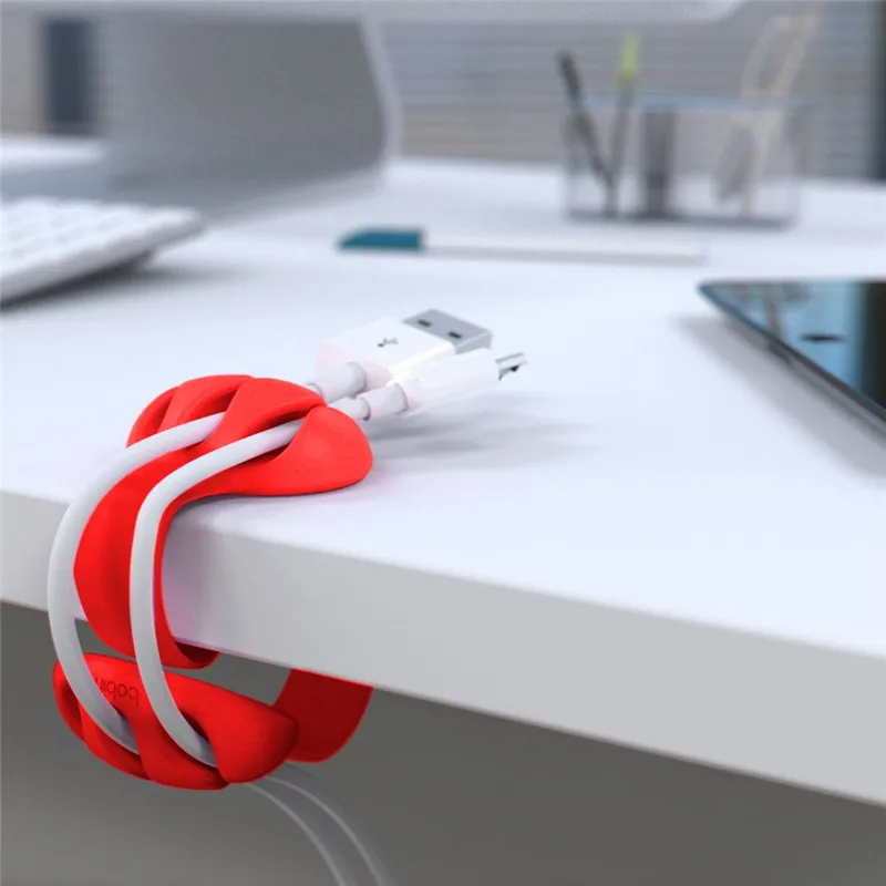 red cable winder Многоцелевой Настольный телефон устройство для намотки кабеля наушников клип управление Организатор зарядное устройство кабель силиконовый держатель 3 слота полосы - Цвет: red cable winder