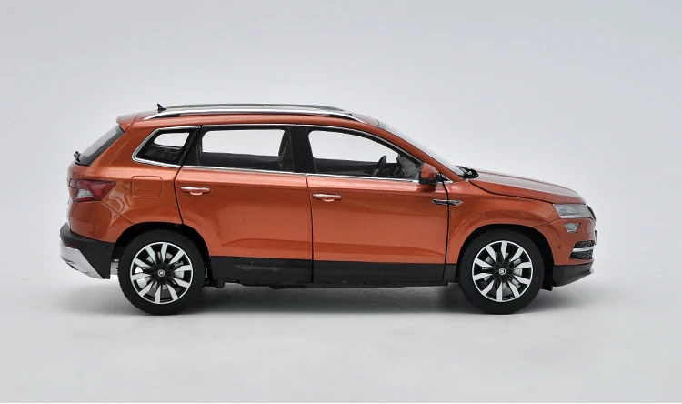 1:18 высокое тщательное Skoda KAROQ сплав модель автомобиля статические металлические модельные автомобили с оригинальной коробкой